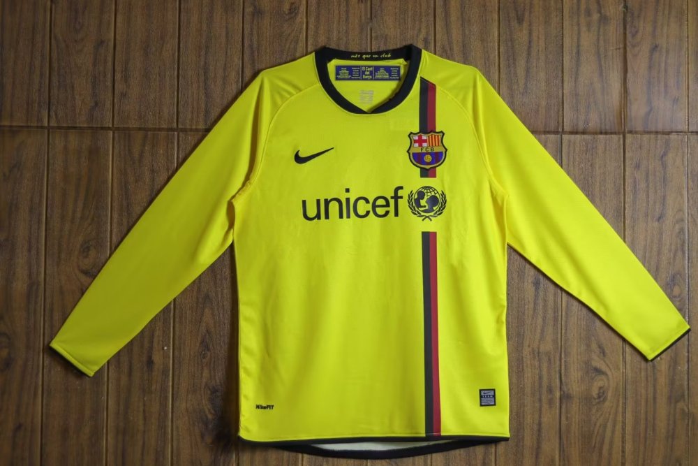 Retro 08/09 Barcelona Yellow Long Sleeve Soccer Jersey