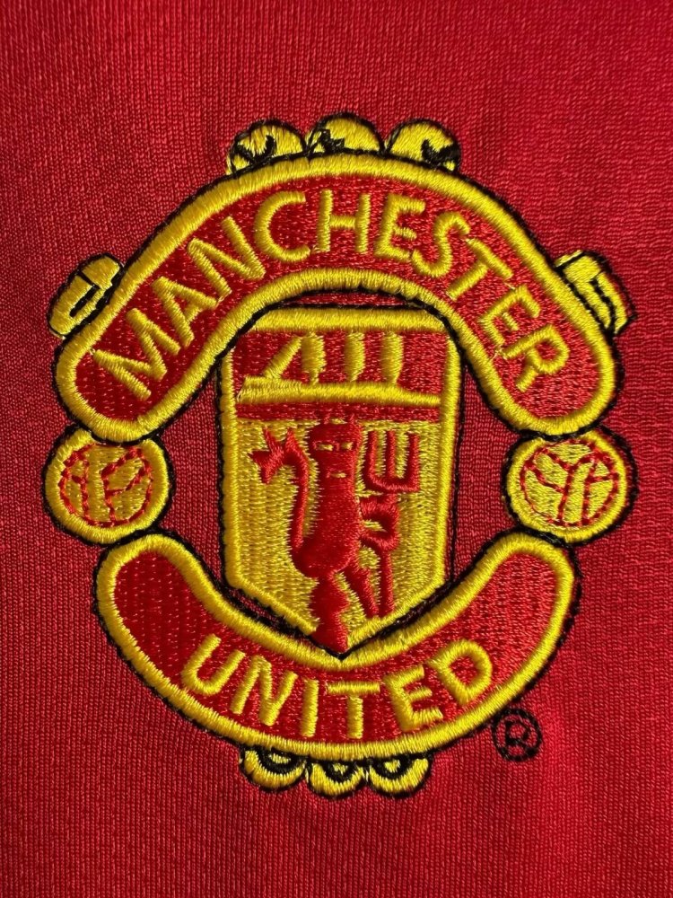 Retro 04/06 Manchester United Home Long Sleeve Soccer Jersey